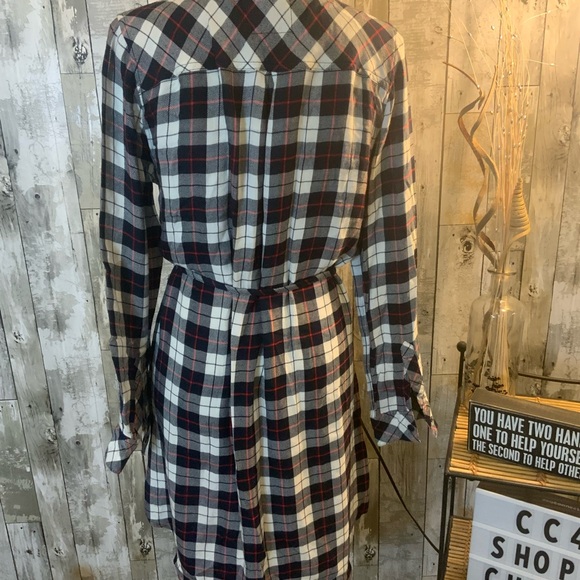 Rails ladies long flannel button down dress. Size L - Picture 3 of 4